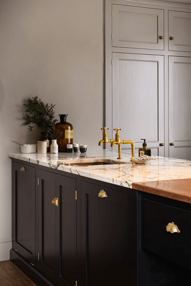 How to Make Your Colorful Kitchen Island the Center of Attention WOW